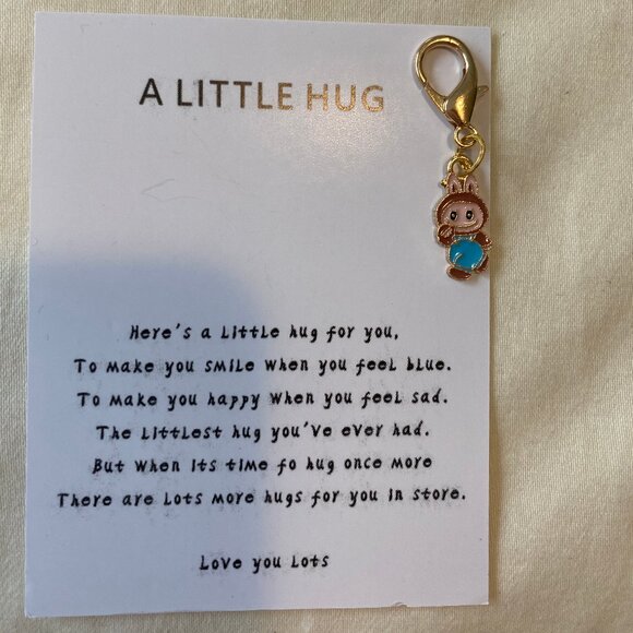 Labubu Little Hug Note & Zipper Pulls X 5 😍 - Picture 9 of 11